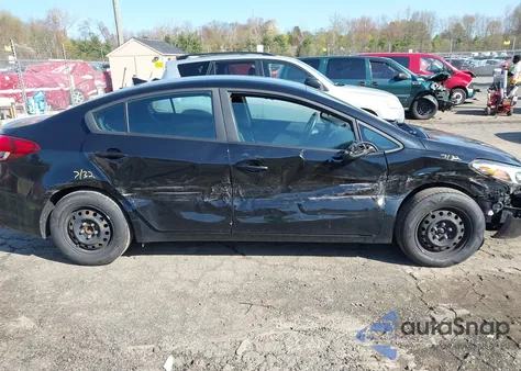 2017 Kia Forte Lx z USA, uszkodzony, nr VIN 3KPFK4A7XHE099680